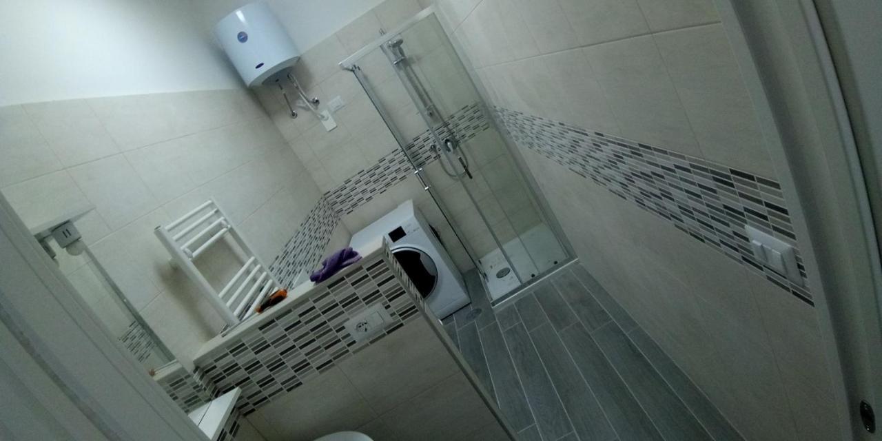 Station Suite Bari Eksteriør bilde