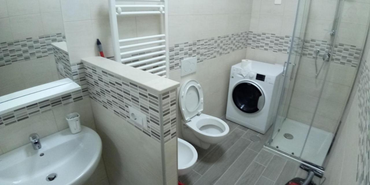 Station Suite Bari Eksteriør bilde